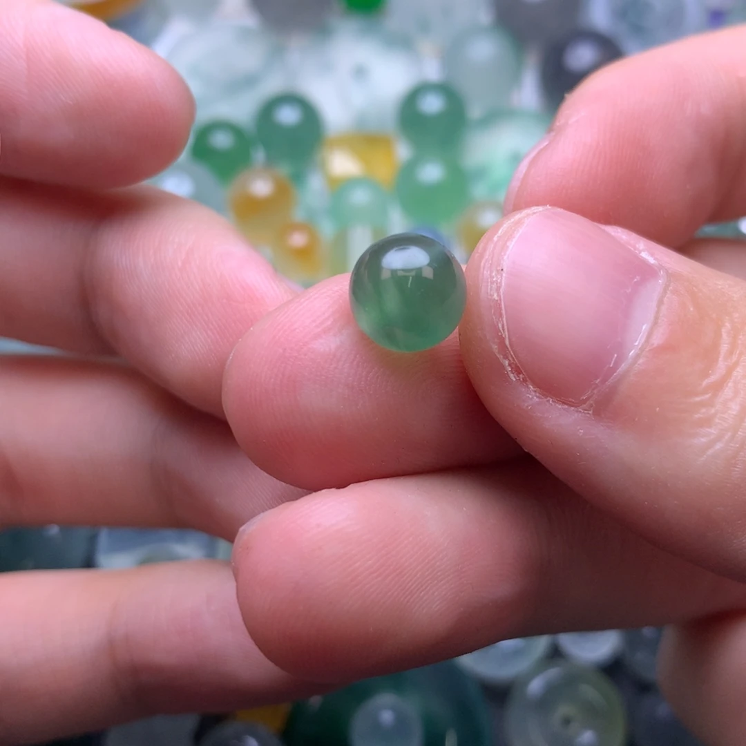 定制翡翠未镶嵌珠子