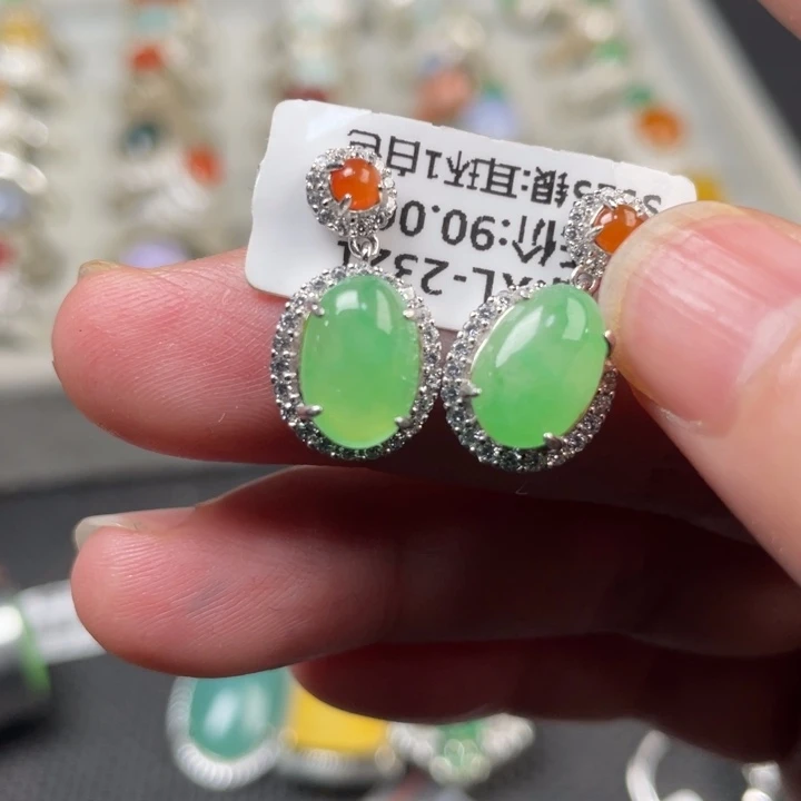 翡翠未镶嵌戒指缅甸天然翡翠