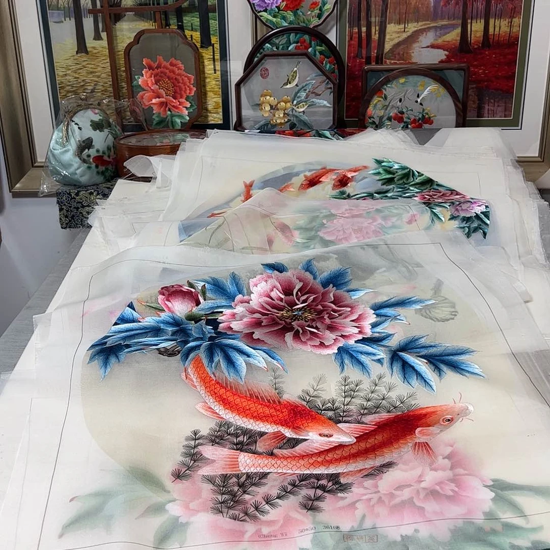 刺绣小****娘纯手工刺绣画