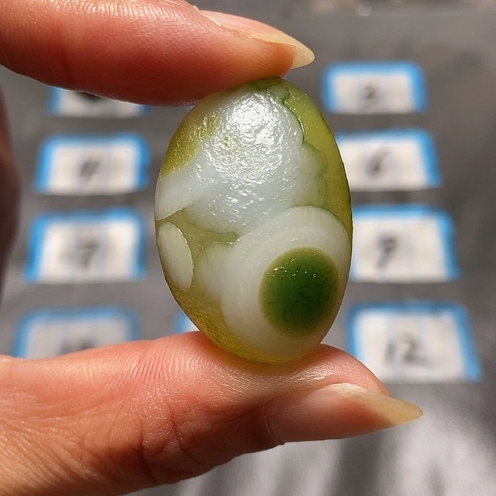 玛瑙/玉髓未镶嵌珠宝奇石花眼玛瑙