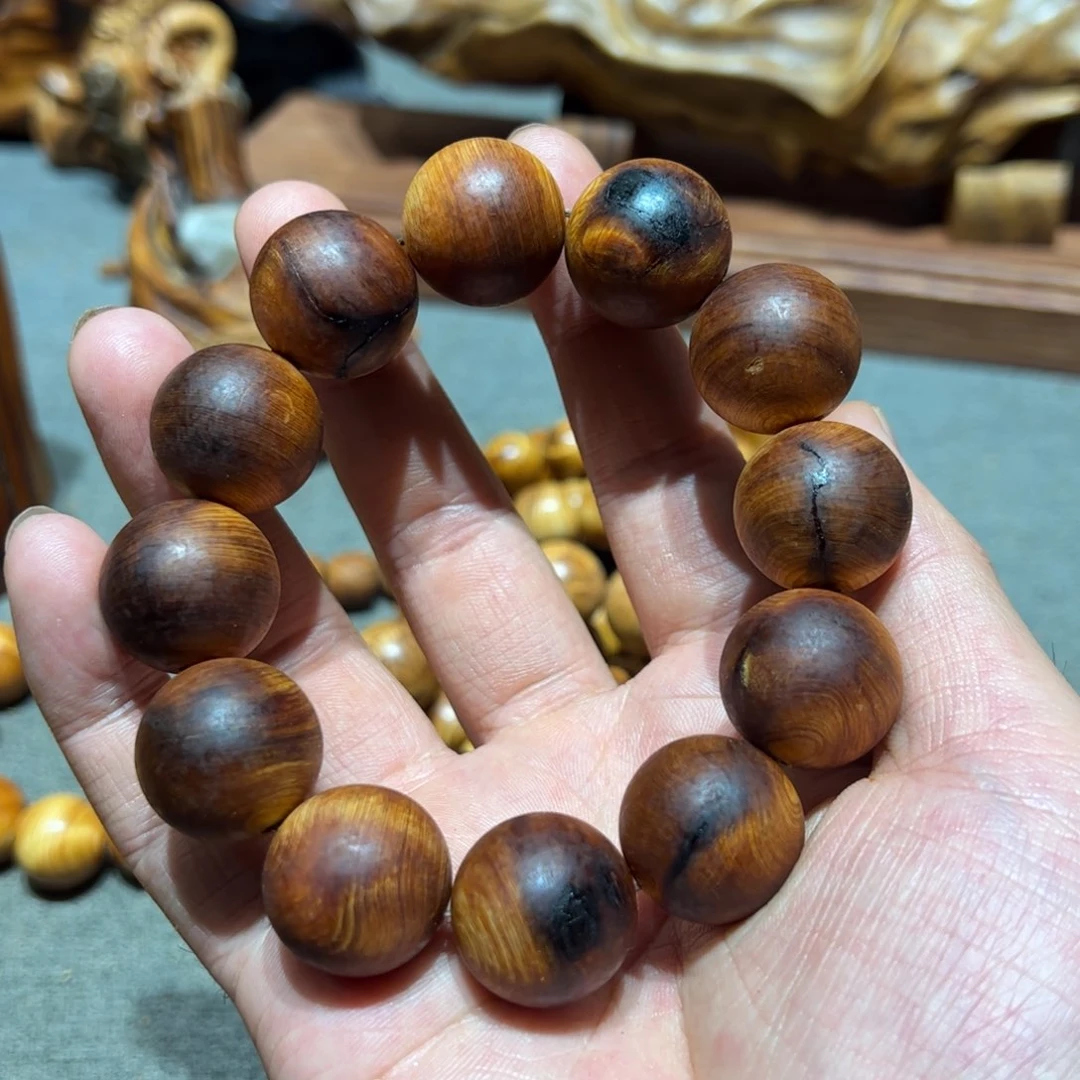 柏木（崖柏）㊣****?北太行陈化崖柏