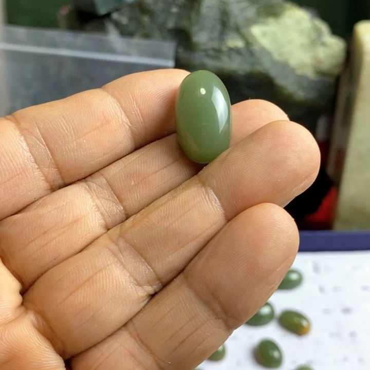 大***)蛇纹石玉未镶嵌珠宝岫玉原石蛇纹石玉