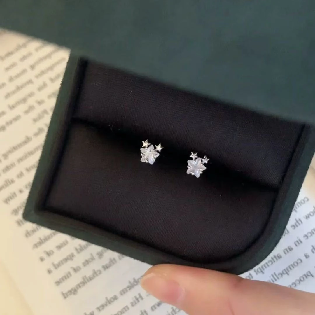 铜合金锆石耳饰 新款爱心轻奢小众复古耳环女气质精致高级感耳钉