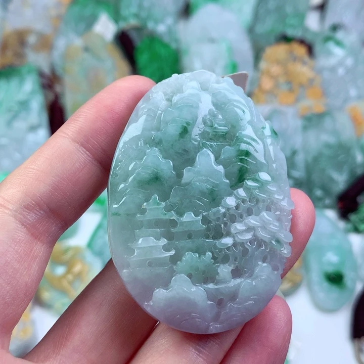 吊坠(不含链)未镶嵌翡翠