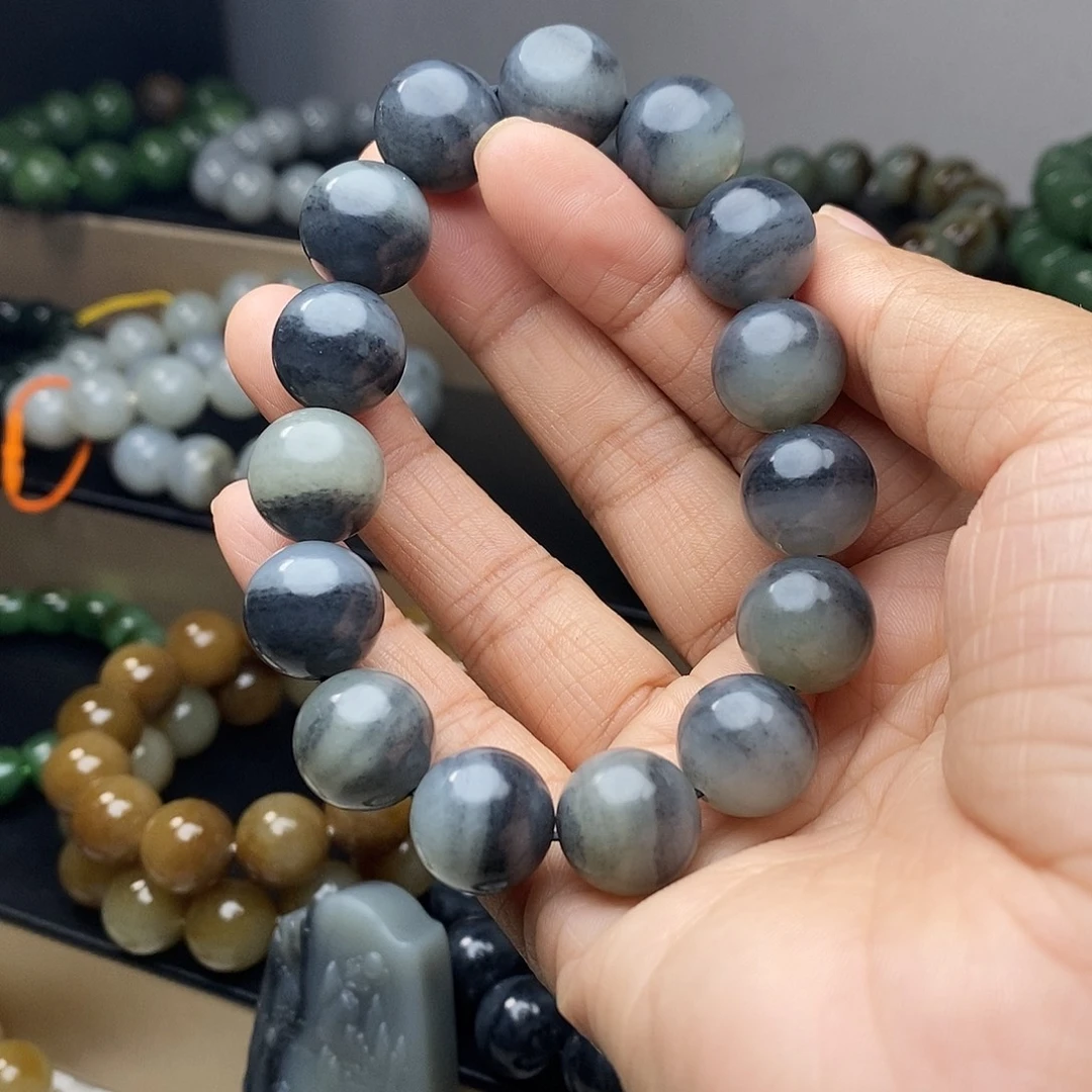 D***n未镶嵌手链和田玉卡14