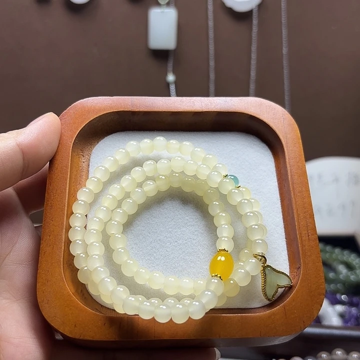 未镶嵌手串石英质玉（金丝玉）