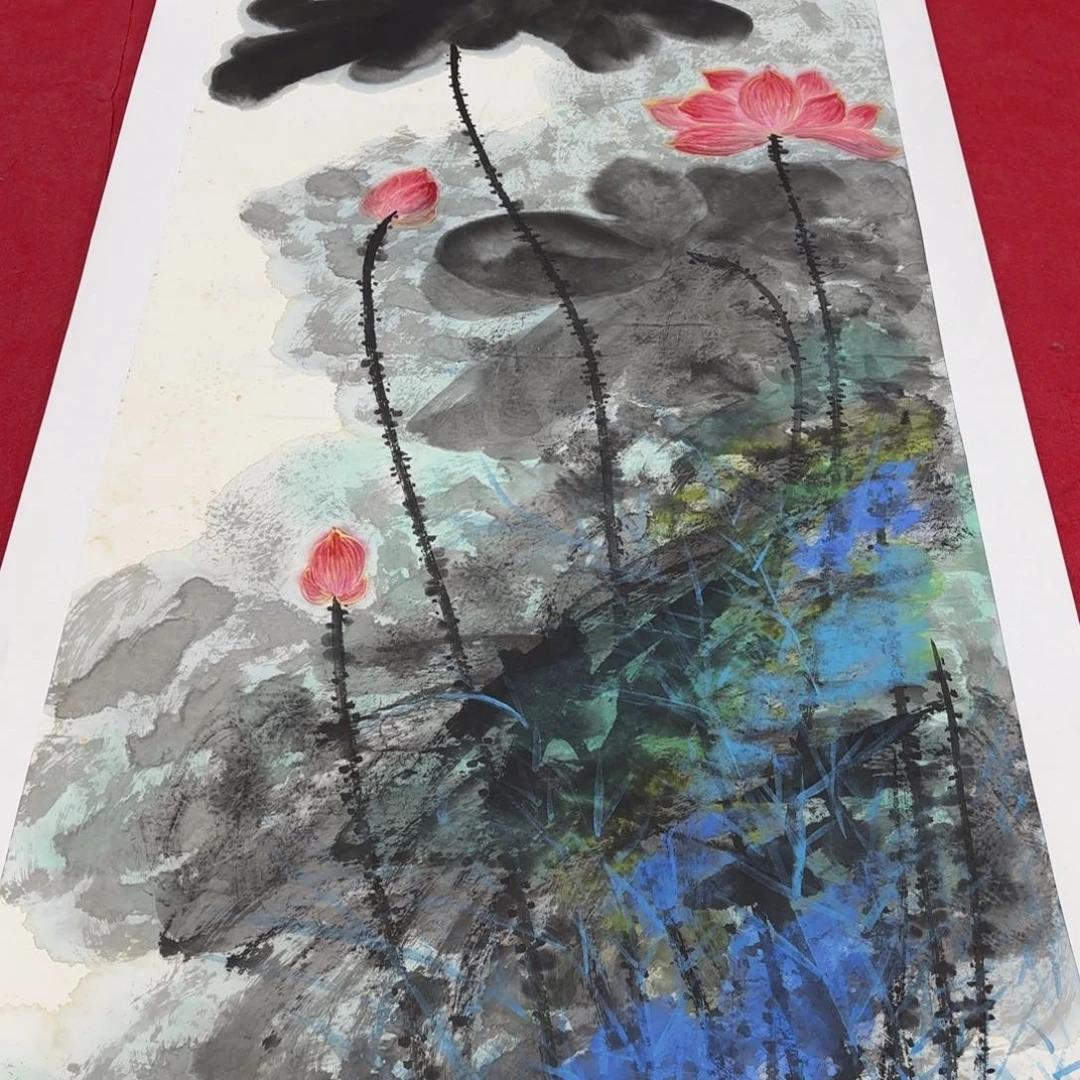 张***詺国画花鸟等图案和造型各有特色