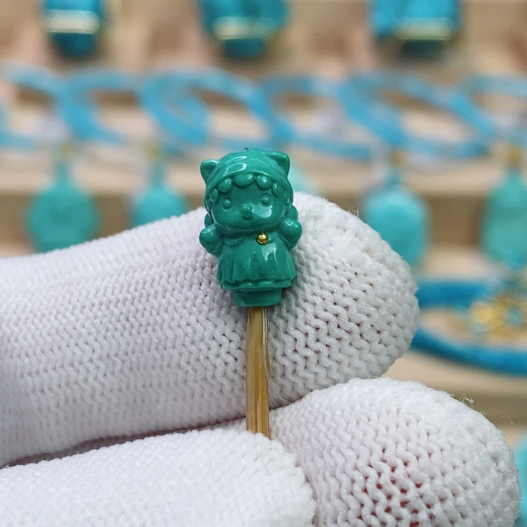 绿松石未镶嵌珠宝奇石