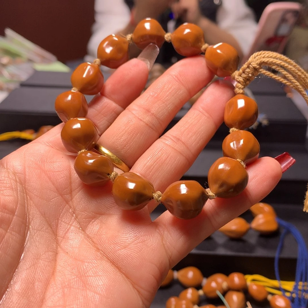 橄榄核手串/手链姚***雪三花手串