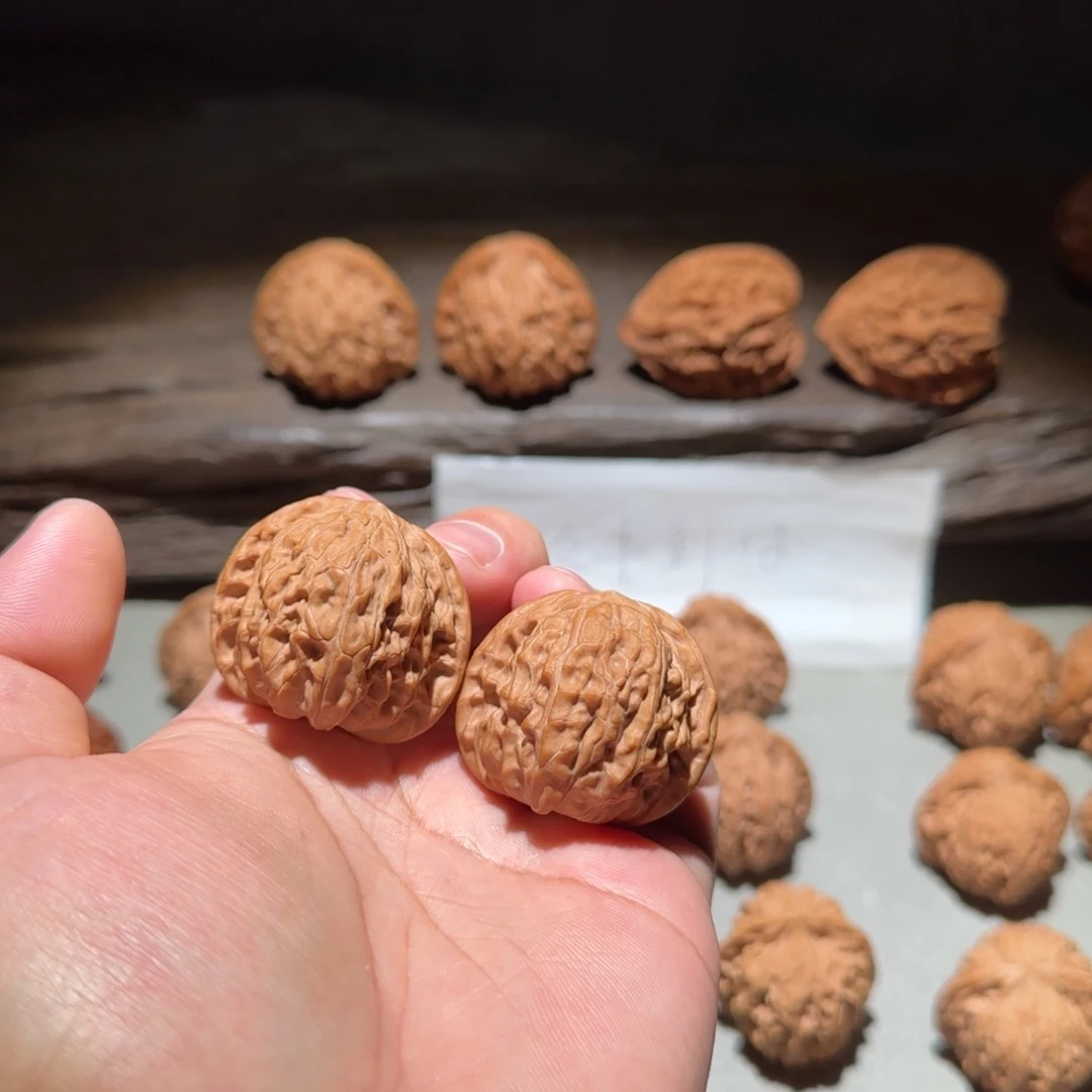 文玩核桃吊坠38尺全品房山山地磨盘