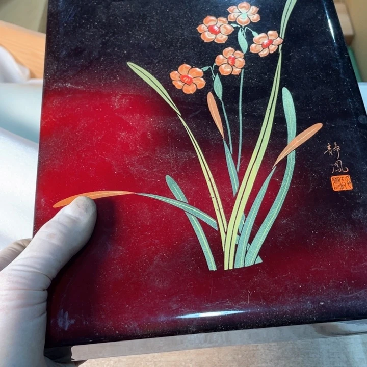 维*新亿阁祝福大家新年快乐