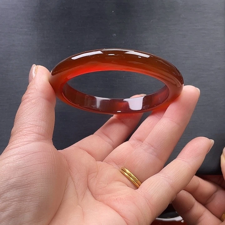 玛瑙/玉髓未镶嵌手镯60.4