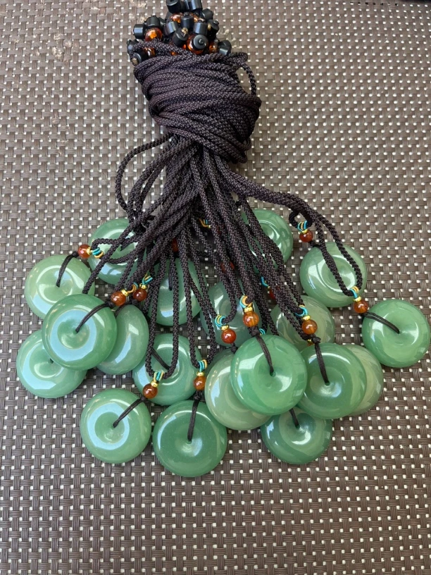 东陵玉老料卡30平安扣发一个（福利无证书支持复检介意勿拍）