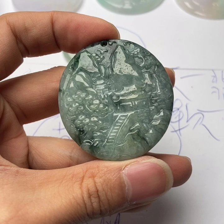 翡翠未镶嵌颈饰翡翠