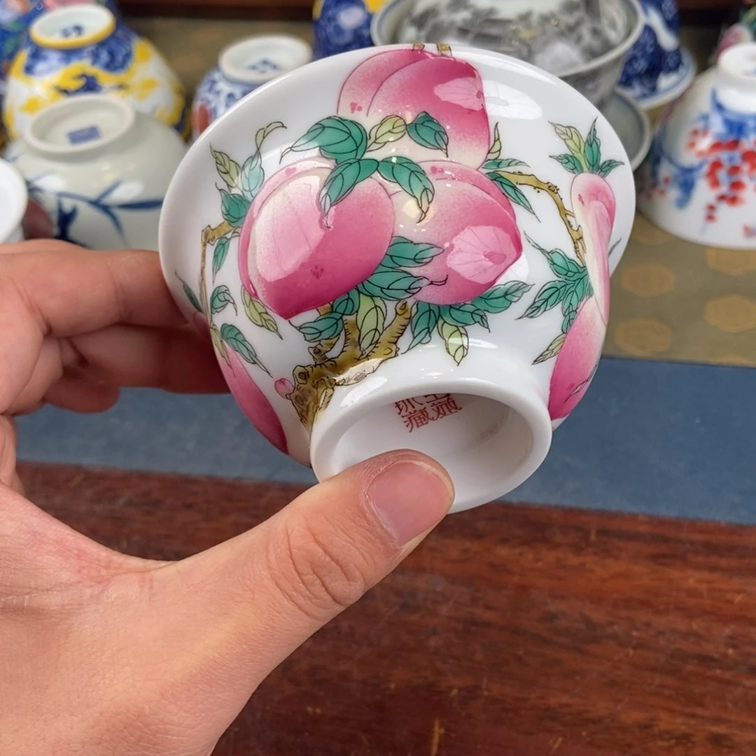 陶瓷艺术家的作品是一种