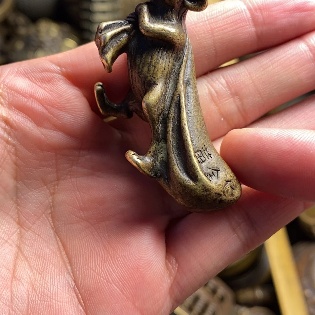 精美铜器做工精良