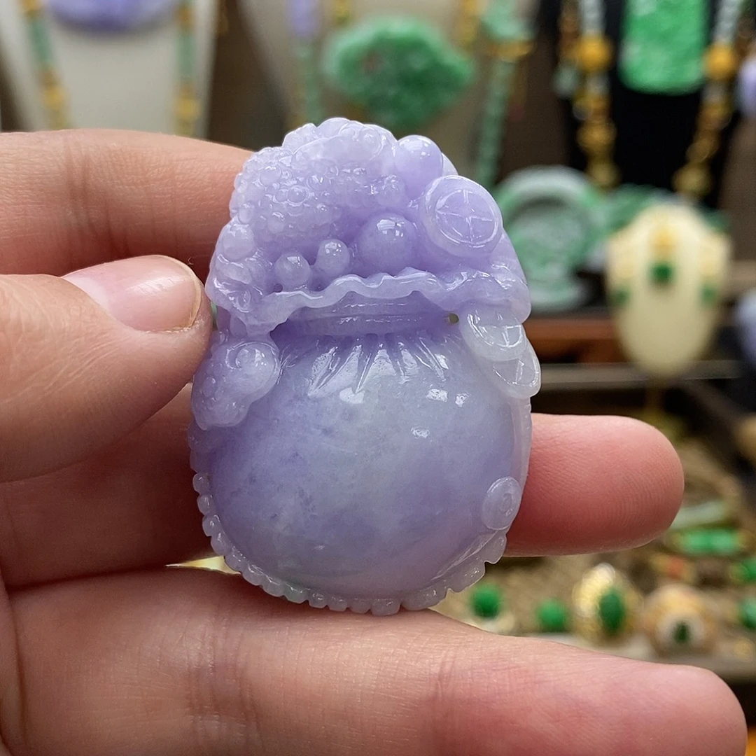 翡翠未镶嵌颈饰吊坠