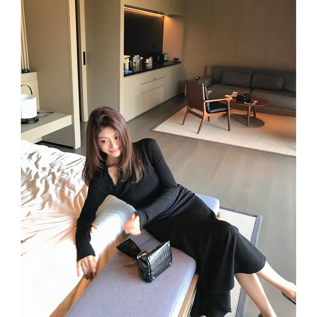 【ALONE SAVOR】龍喜儿 毕加索设计感不规则修身显瘦连衣裙J012