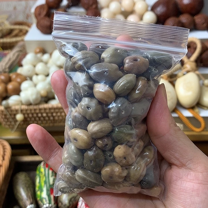 千眼菩提吊坠微去皮龙脊抛光打竖孔100克