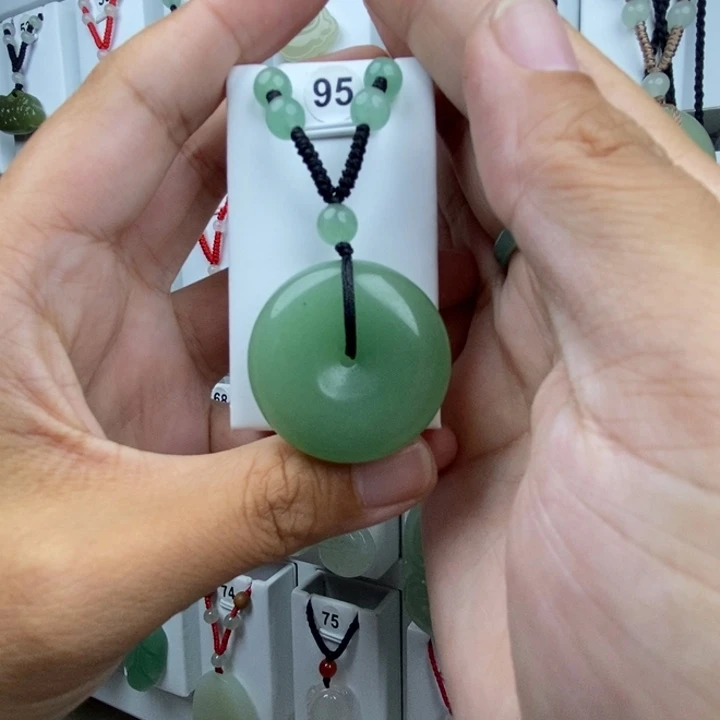 风***3颈饰未镶嵌石英质玉