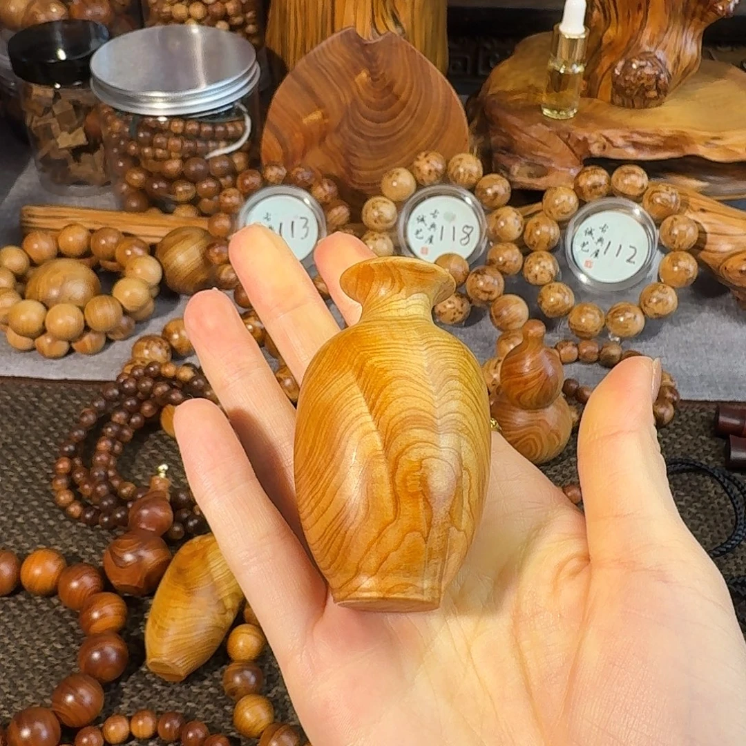 柏木（崖柏）北太行崖柏手工花瓶闪电