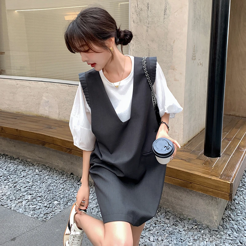小个子背带裙套装女2025夏季新款韩系休闲宽松泡泡袖T恤两件套裙