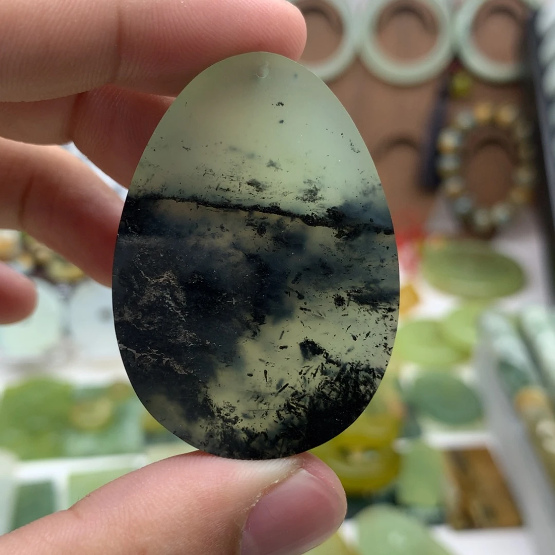 岫玉未镶嵌吊坠(不含链)