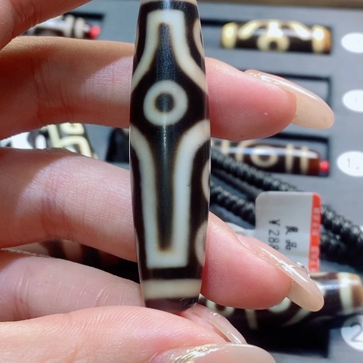 千***乐玛瑙/玉髓（覆膜）未镶嵌颈饰