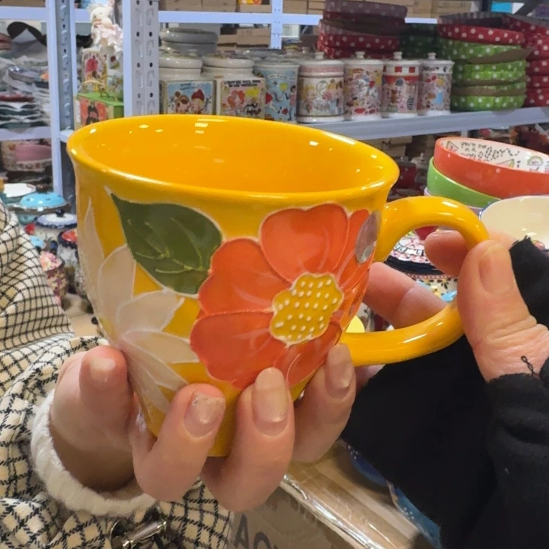 瓷片濑户烧国色天香色浮雕水杯1只