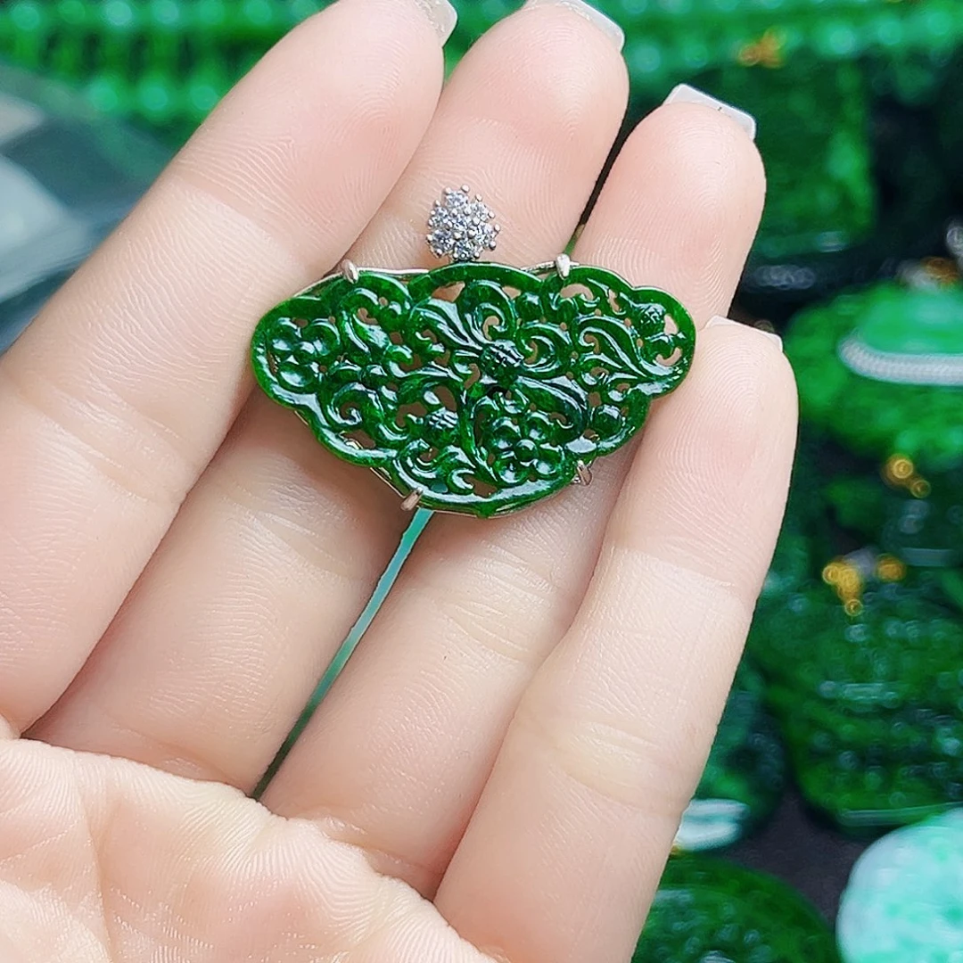 颈饰银S925镶嵌翡翠多样性