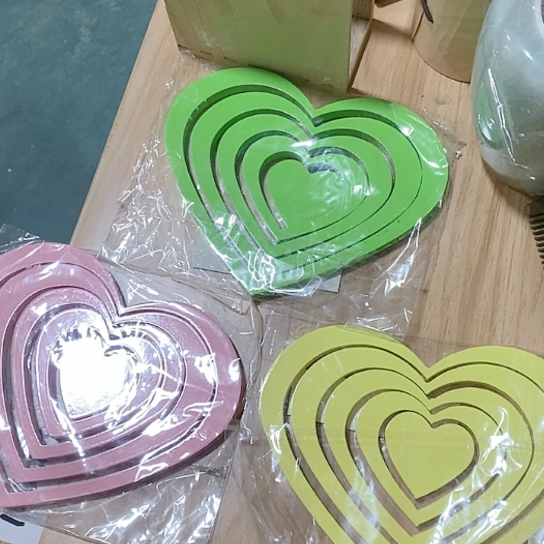【闪购商品】塑料这是编号076