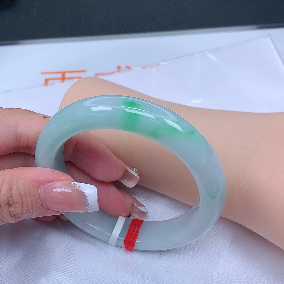 【闪购商品】未镶嵌手镯翡翠，59