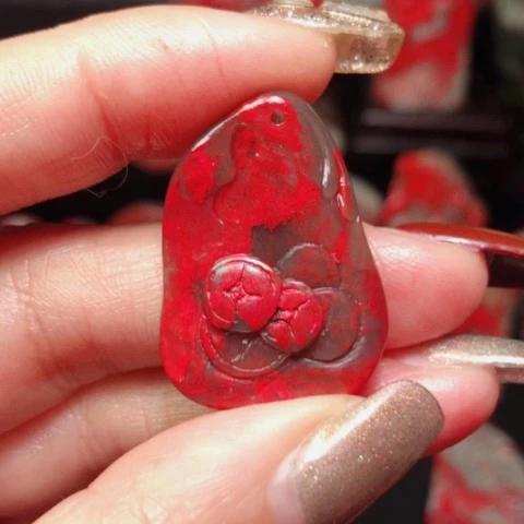 昌化鸡血石昌化鸡血石挂件