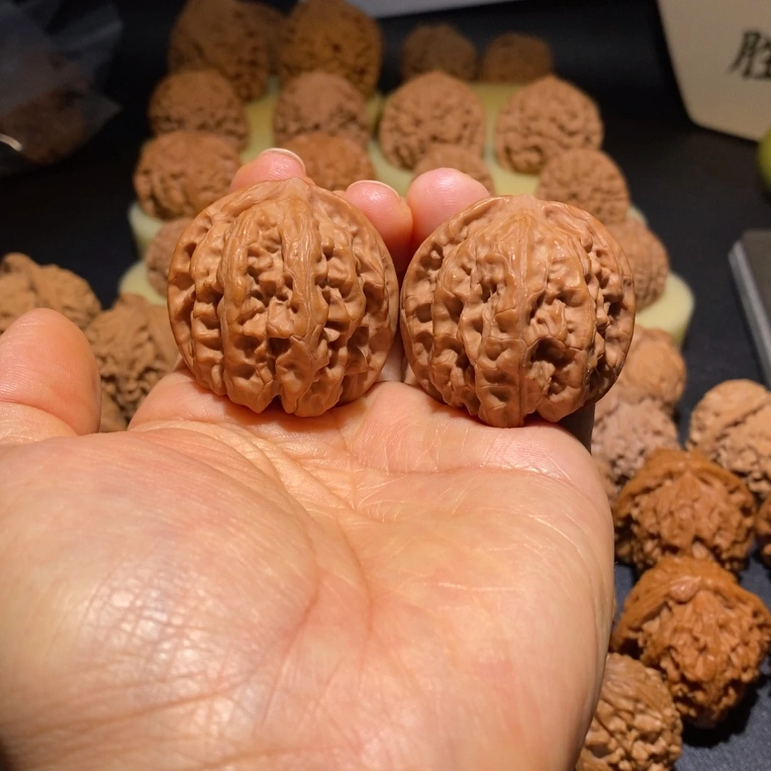 文玩核桃吊坠磐石38+