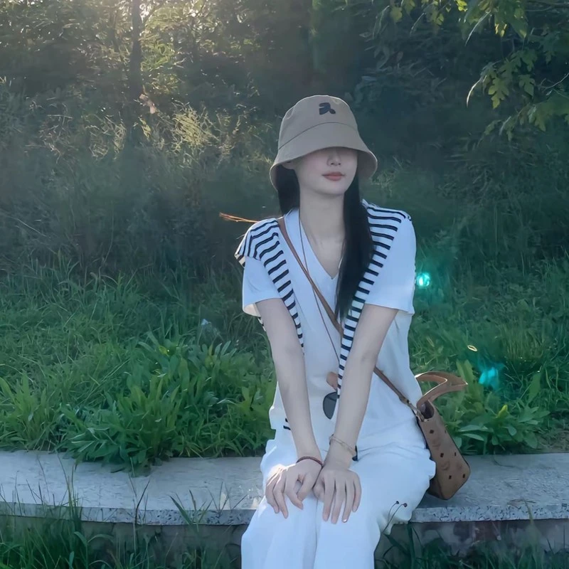 古早白花T恤披肩两件套简约不简单白色V领短袖T恤冰凉感亲肤显瘦