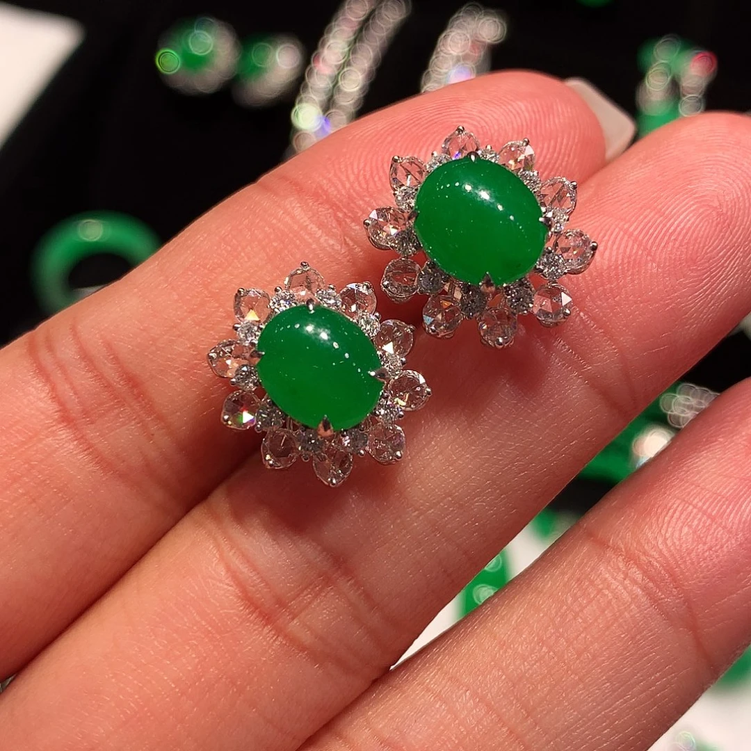 翡翠18K金镶嵌耳饰