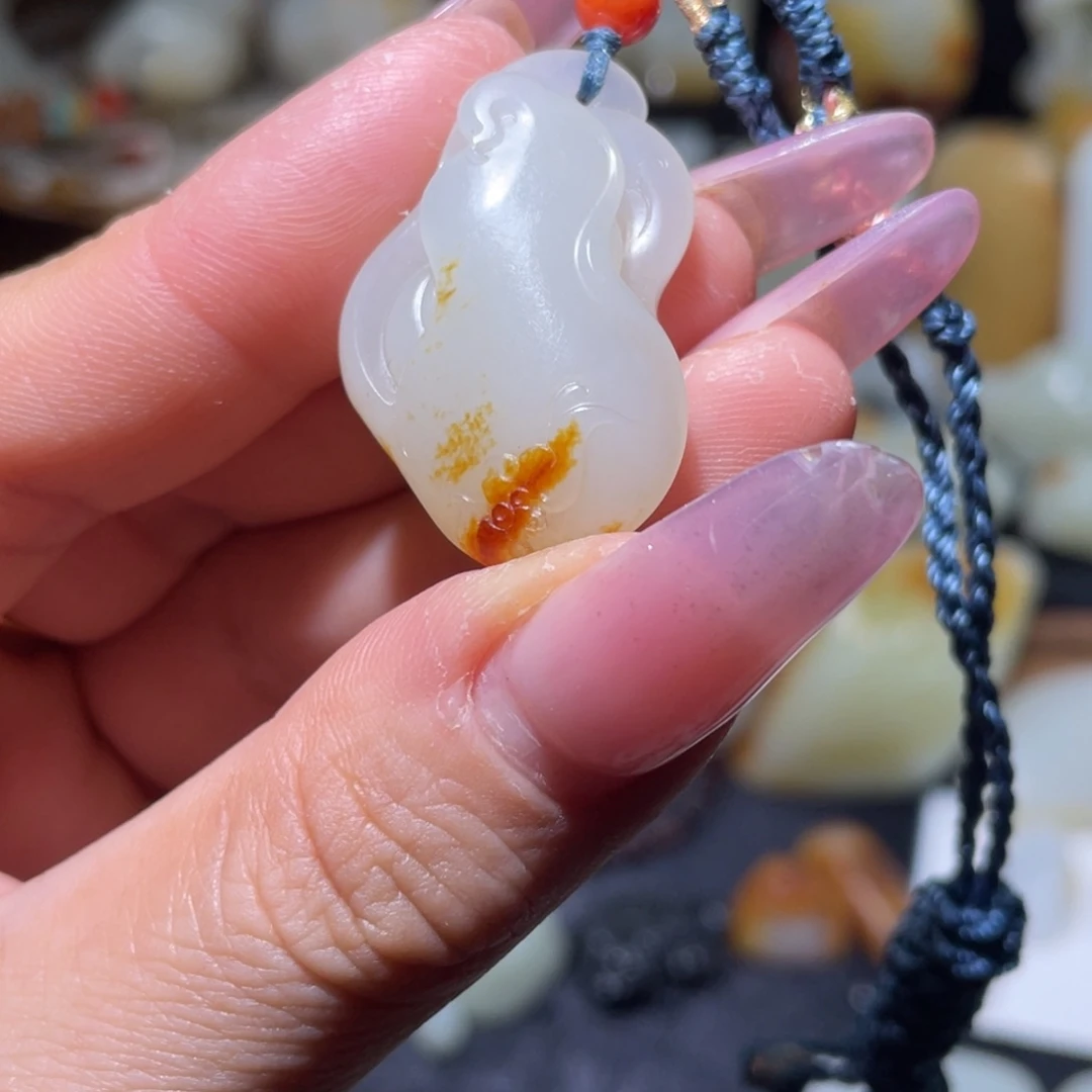 荆***浪未镶嵌和田玉（子料）挂件