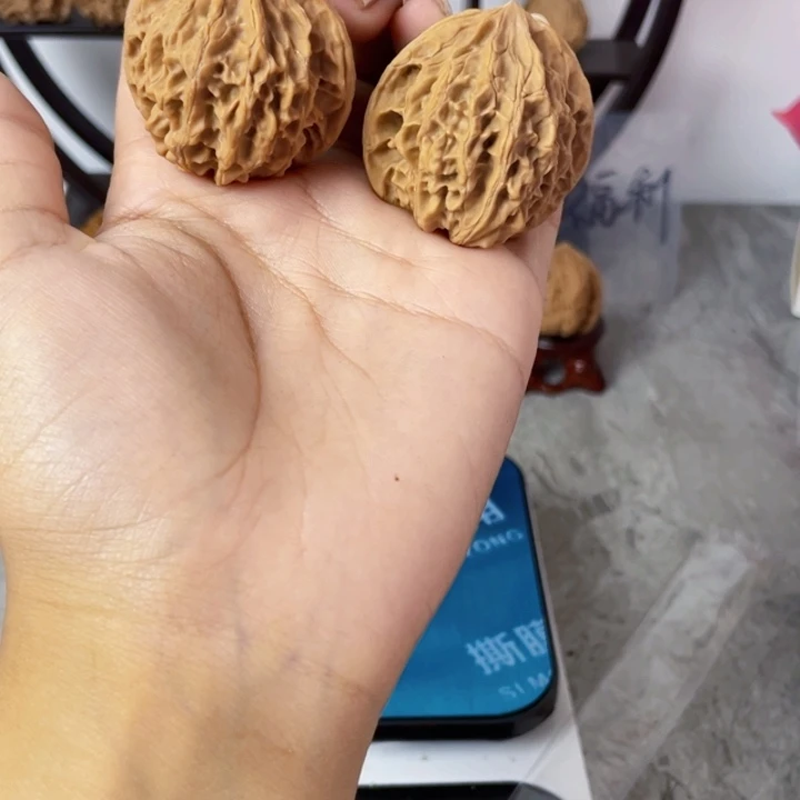 外***钱灯笼。