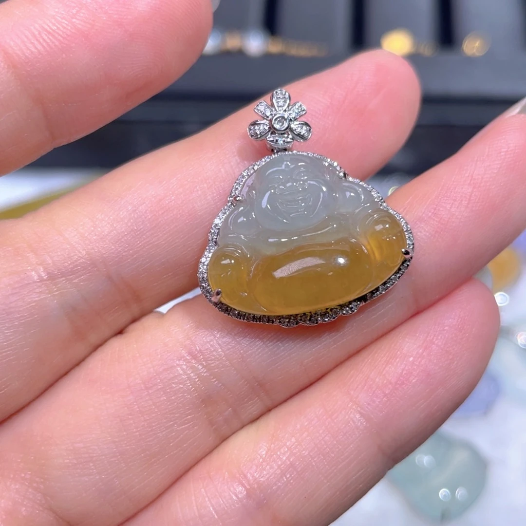 翡翠18K金镶嵌颈饰翡翠