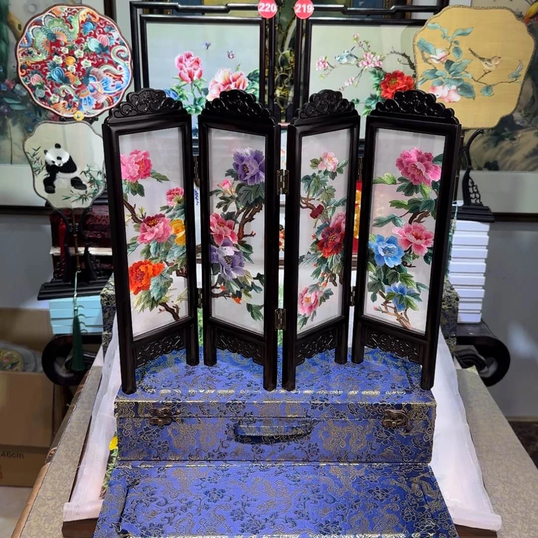 刺绣刺绣工艺精湛