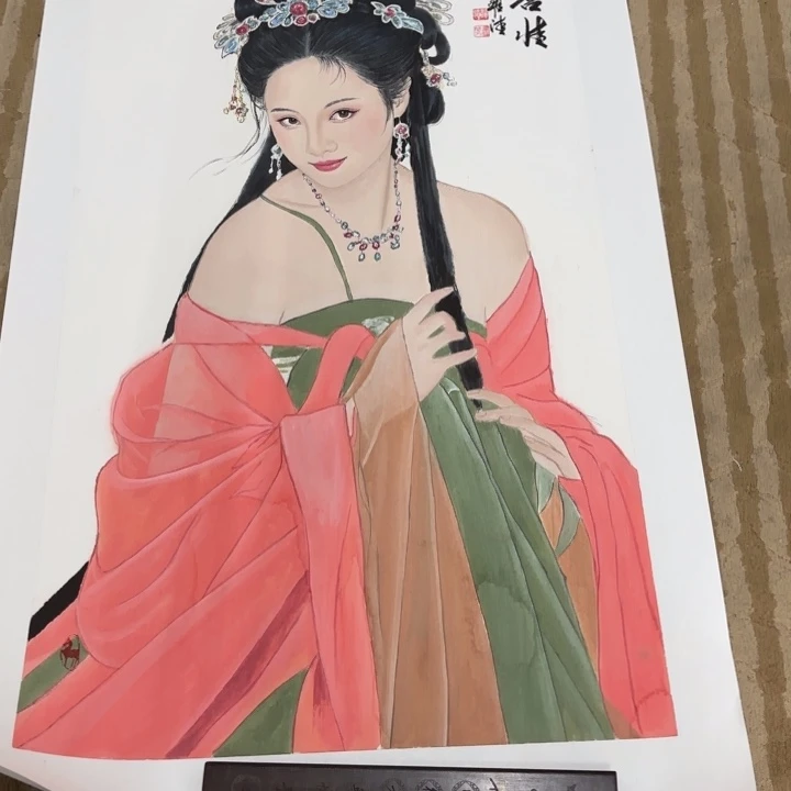 国画花鸟等图案为一体而