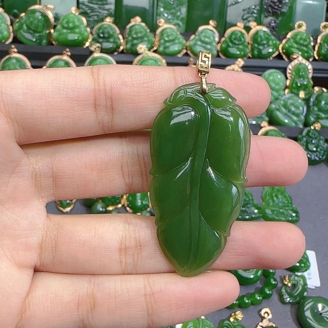 和田玉（碧玉）18K金镶嵌颈饰