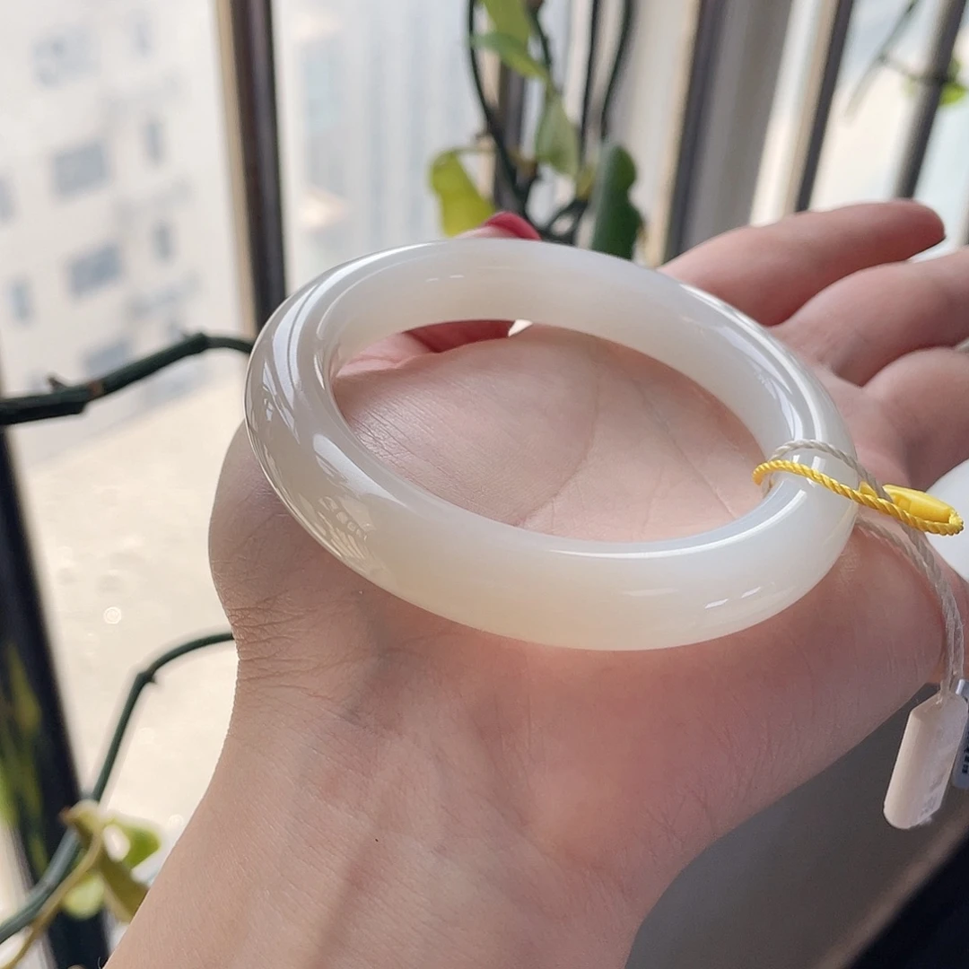 和田玉未镶嵌手镯油润细糯粉白色 半山水 不包容