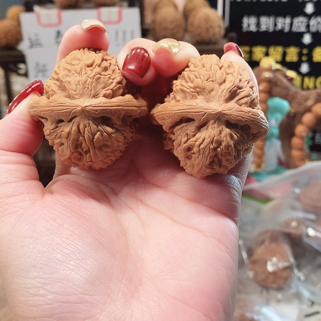 文玩核桃把件42白狮子