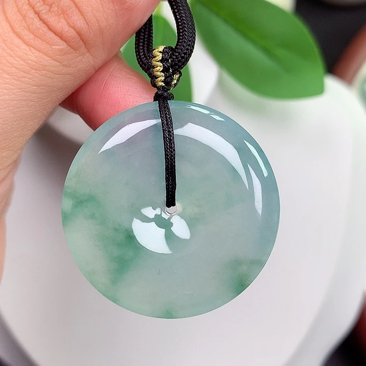 颈饰未镶嵌翡翠平安扣 35x6.1mm