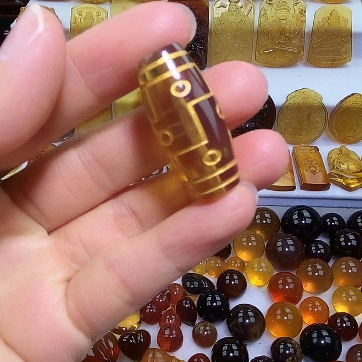 琥珀未镶嵌吊坠(不含链)天然缅甸琥珀金棕九眼天珠