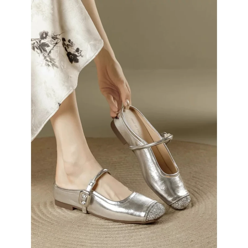 香港真皮内增高银色包头半拖鞋女夏季外穿2025新款防滑小个子凉拖