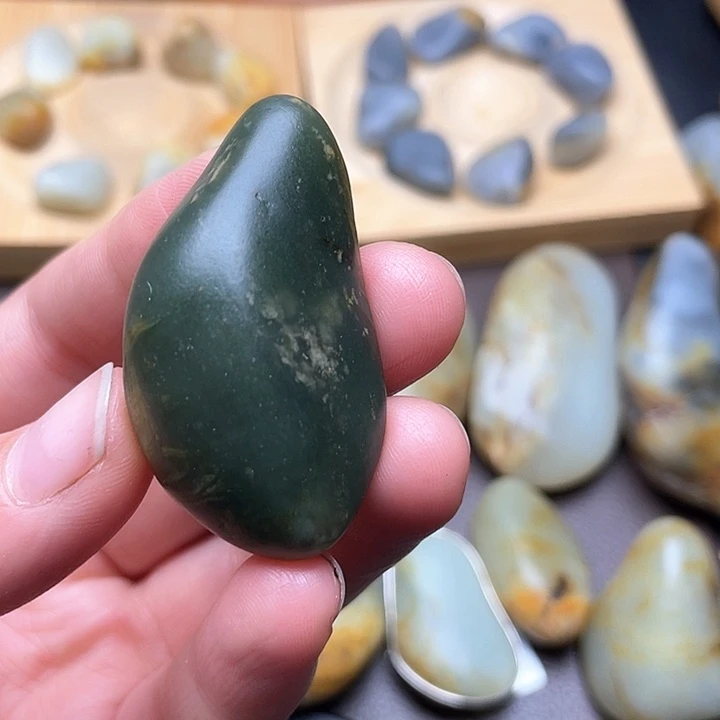 颈饰未镶嵌和田玉8