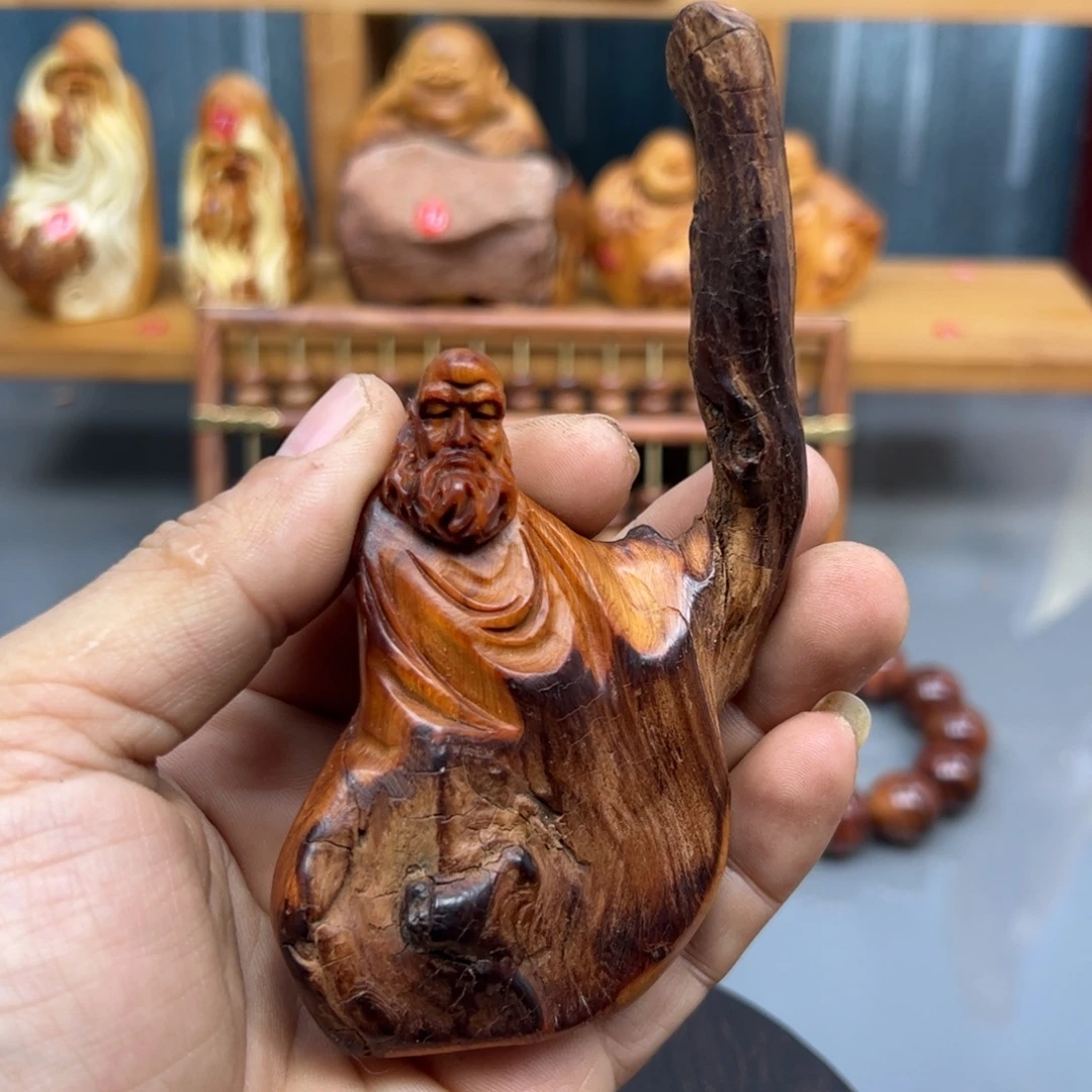 爱***呀木崖柏木摆件手把件