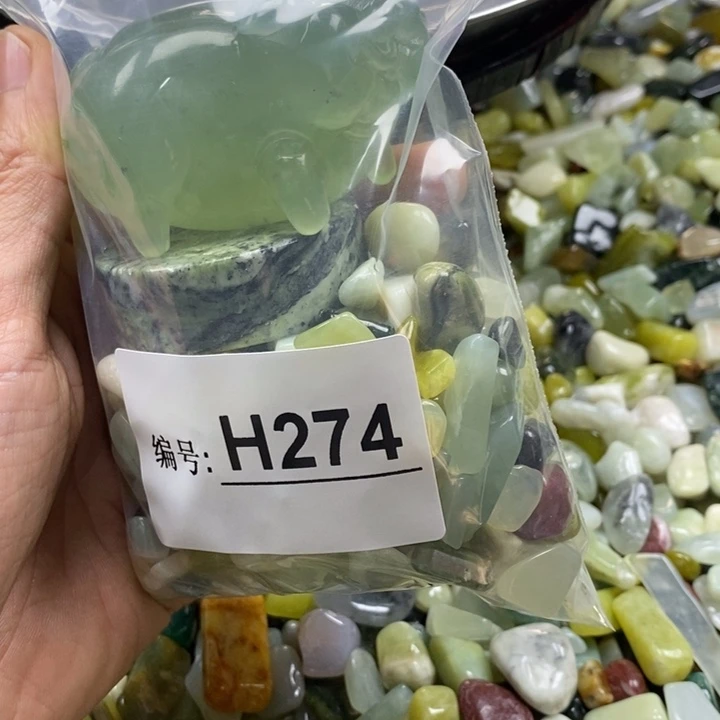 蛇纹石玉鱼缸石未镶嵌